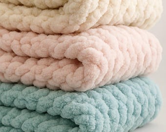 Chunky knit blanket | handmade | Super soft and comfy | Gift ideas for baby showers | custom baby blanket | girl blanket | boy blanket