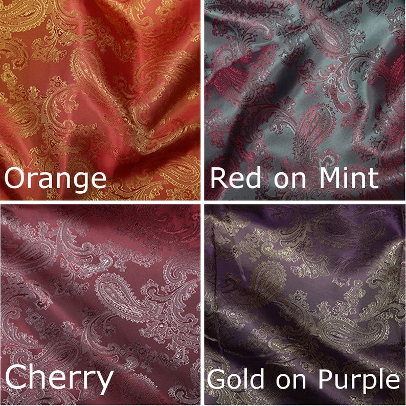 Pode incluir: Quatro amostras de tecido com padr&otilde;es paisley em diferentes combina&ccedil;&otilde;es de cores. As amostras s&atilde;o etiquetadas como "Laranja", "Vermelho sobre Menta", "Cereja" e "Dourado sobre Roxo".
