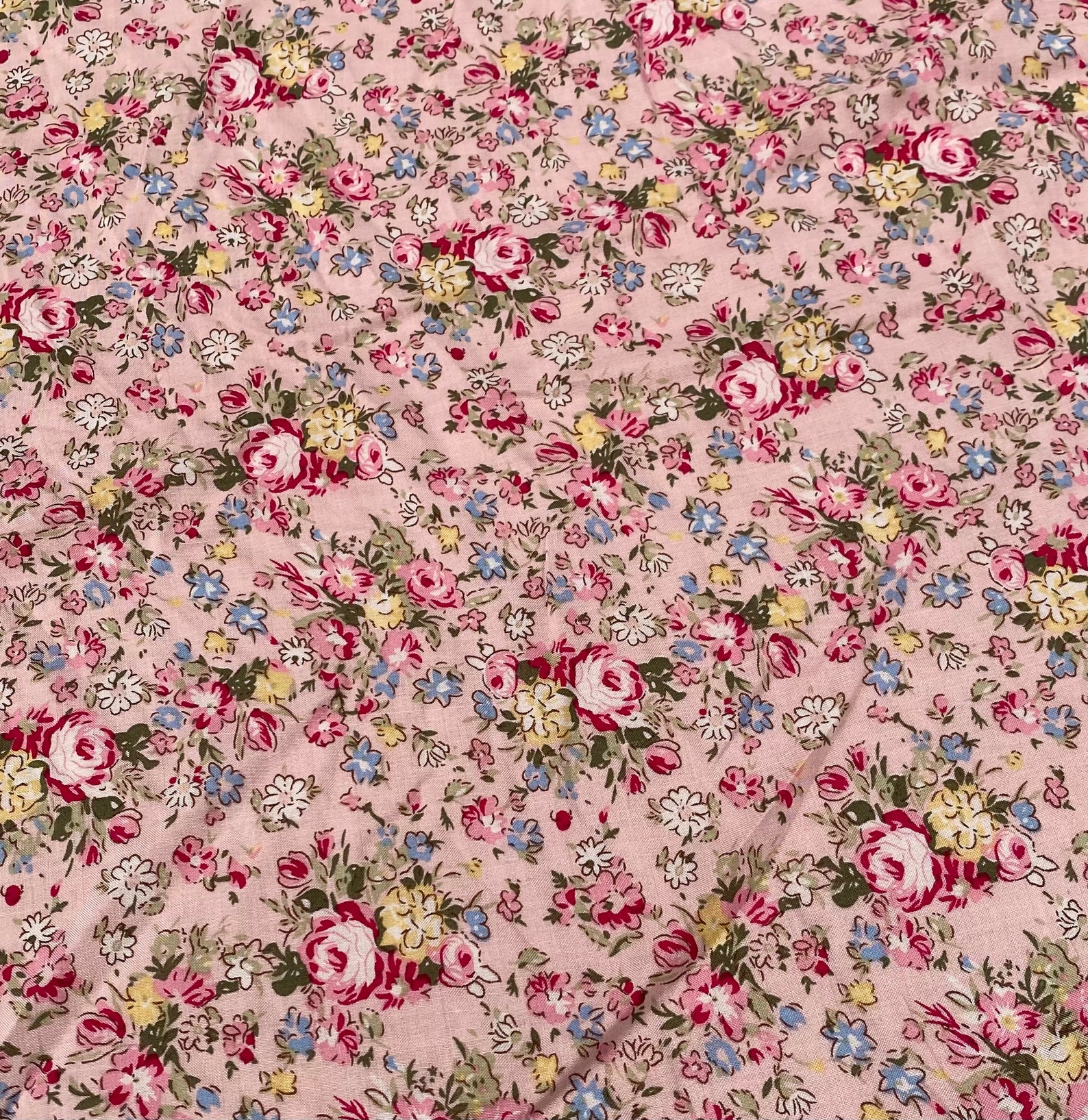 100% Viscose Fabric Summer Dress Roses Floral Flowers - Etsy UK