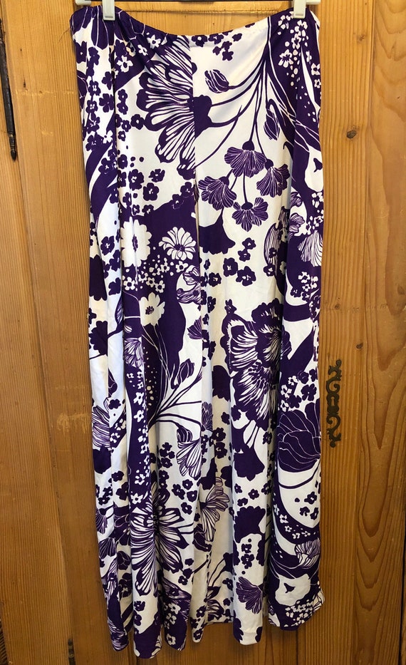 Vintage 70’s Purple and White Floral Print Nylon … - image 1