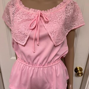 Vintage 70s Pink Lace-Trim Peplum Off Shoulder Blouse Cottagecore