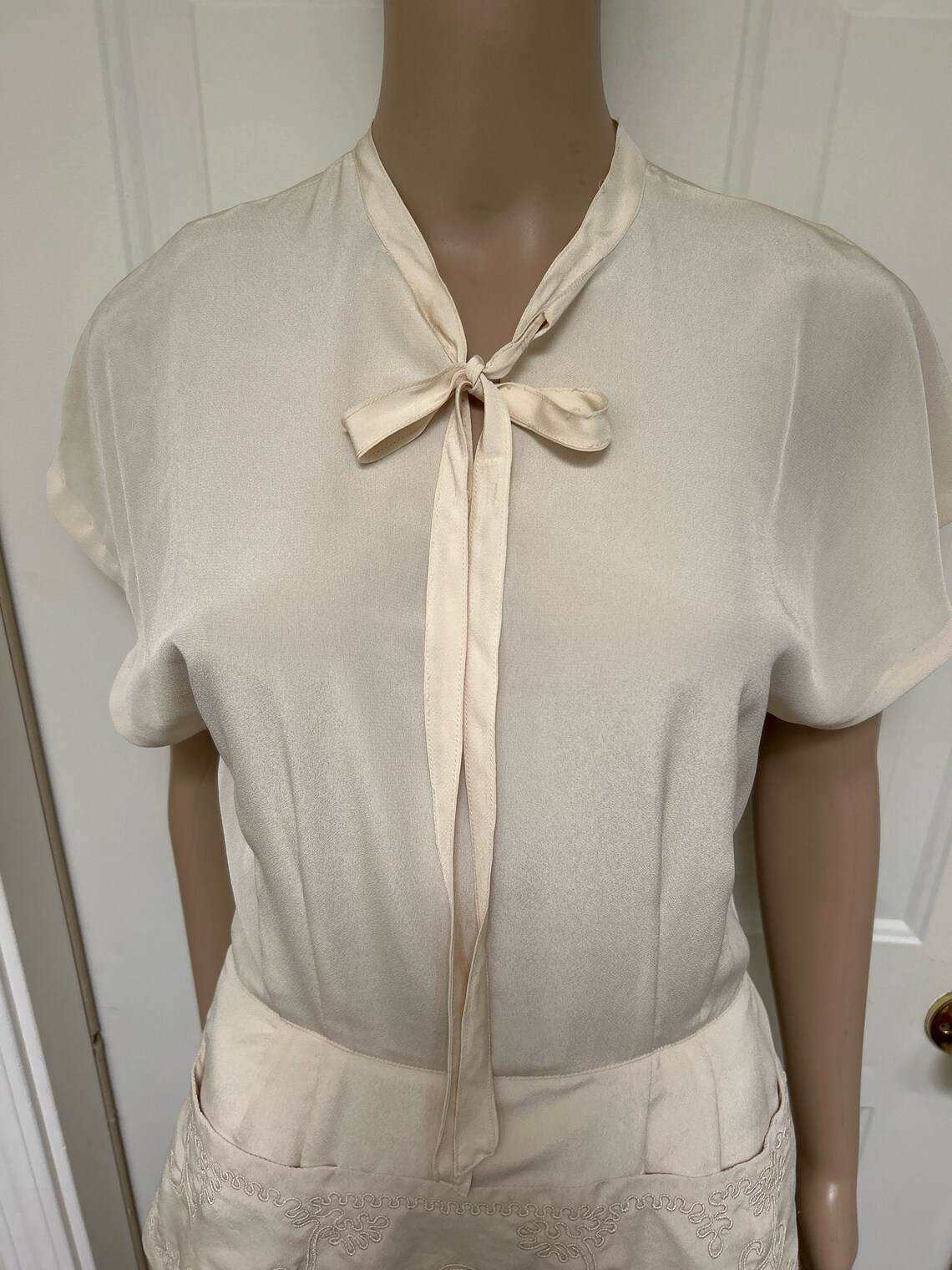 Ivory Silk Crepe De Chine Nobility main image 0