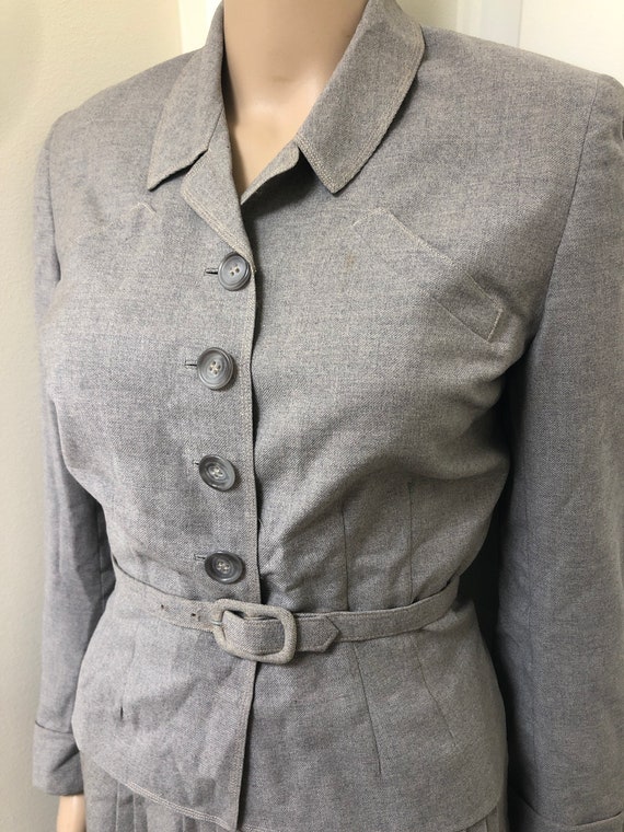 Vintage 50s I Magnin Davidow Gray Wool Suit Set |… - image 2