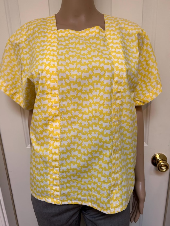 Guy Laroche, Vintage Guy Laroche Boutique Yellow & White Short Sleeve Scotty Dog Blouse M