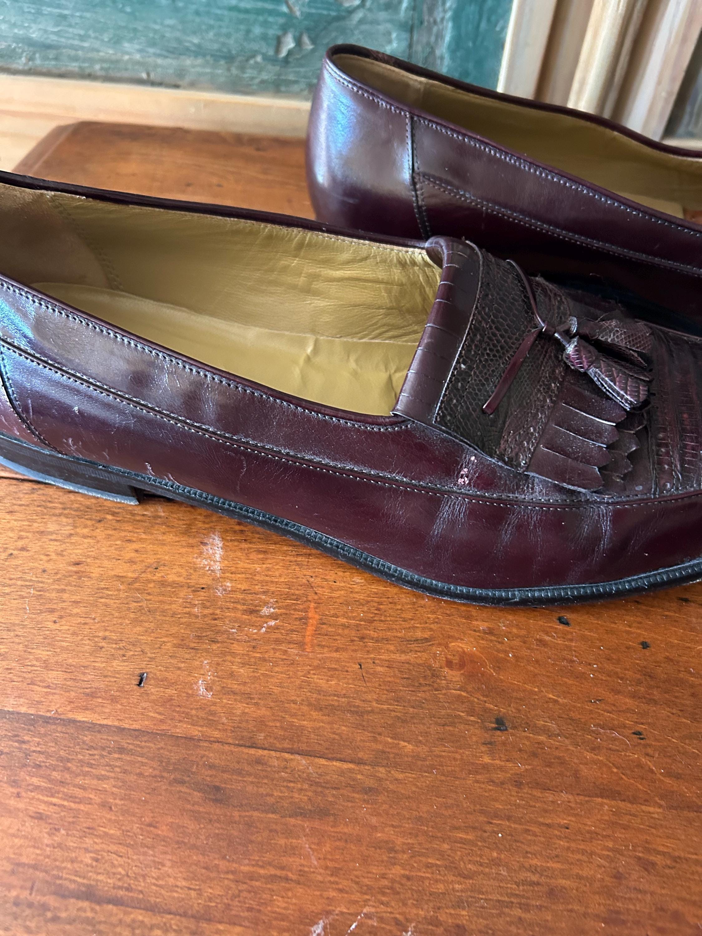 Vintage Mezlan Hand Made Burgundy Lizard Skin Tassel Loafers  display picture 2