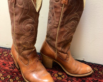 Vintage 70s ACME Carmel Brown Cowboy Western Boots Swirl Stitching 5 1/2