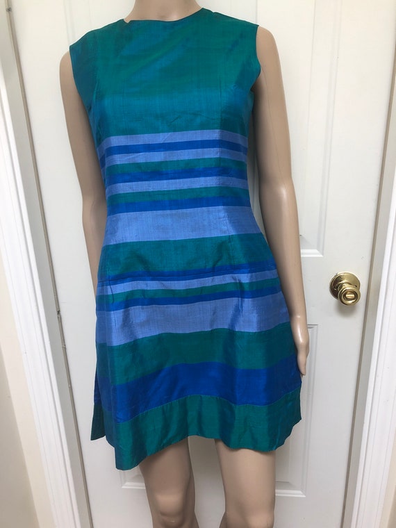 Vintage Classic Green & Blue Striped Raw Silk Sle… - image 1