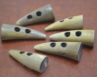 6 Pieces BROWN Horn Toggle Sewing 2 Hole BUTTONS Craft