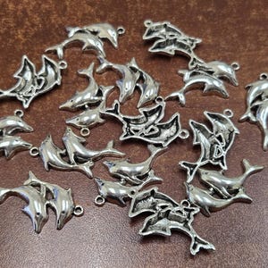 25 pcs antique SILVER METAL ALLOY charms (lead, nickel, & cadmium free) image 13
