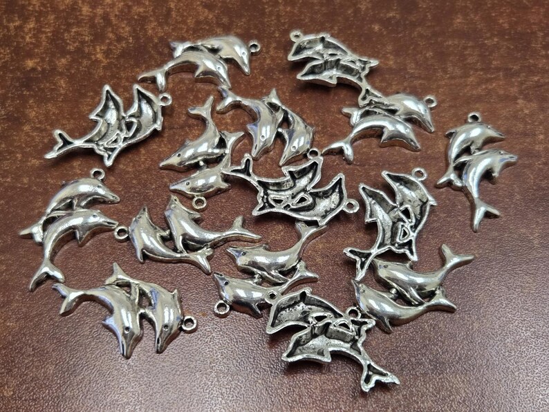 25 pcs antique SILVER METAL ALLOY charms (lead, nickel, & cadmium free) image 13