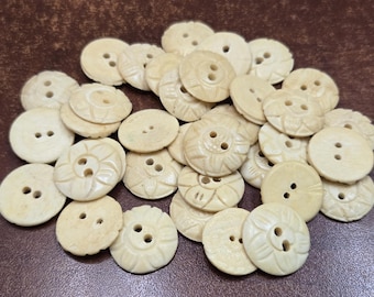 BOTONES DE HUESO DE búfalo CON FLOR marrón vintage DE DOS AGUJEROS DE 7/8"