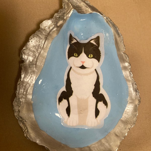 Black and  White Tuxedo Cat Jewelry Holder Dish For Trinkets Rings Silver Oyster Shell Unique Gift kitty cat lover