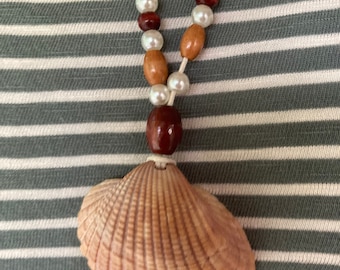 Handmade Natural Beaded Seashell Shell Necklace Summer Beachy Tropical