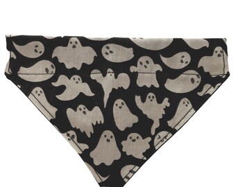 Ghost print dog / cat bandana, dog accessory, cat accessory, Halloween