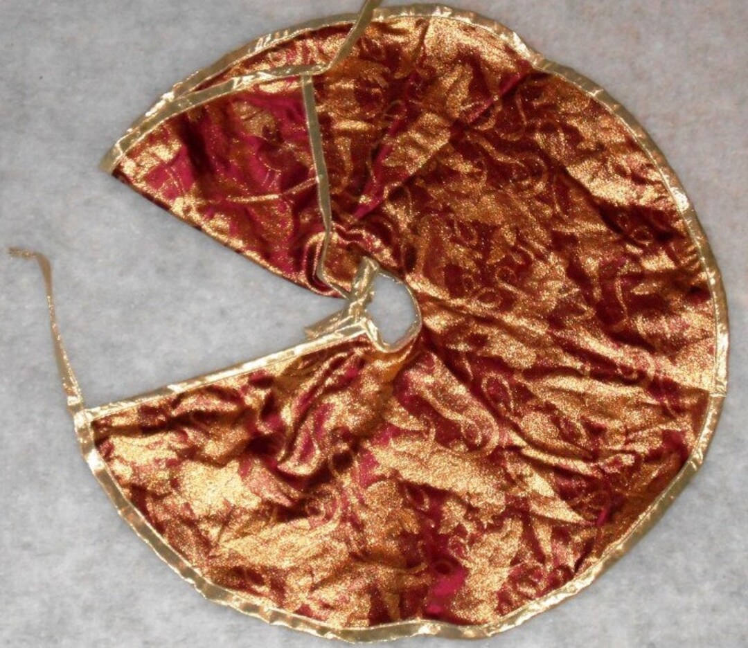 Burgundy Cherub Angels Tree Skirt 22 Etsy UK