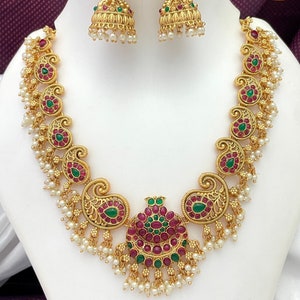 Temple Jewelry, Pearls , Kemp and gold necklace set with earrings, Indian jewelry, Bollywood style