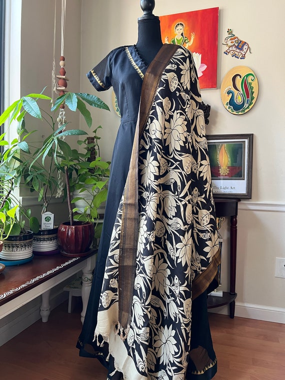 kalamkari silk dress Designer Dress Set With Handmade Kalamkari Silk Duppatah,fits Size 36-40  Inches Chest