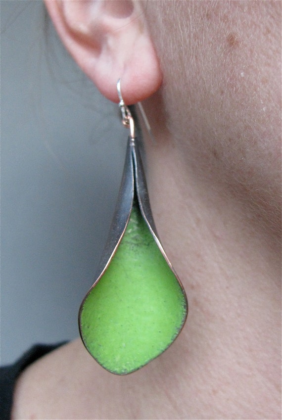 calla lily earrings glass enamel earrings green enamel Etsy