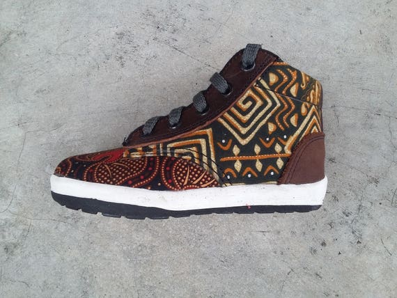 Bambin de chaussures pour enfant, les enfants de 5,5 US / UE 22 java de batik marron coton marron, cuir marron, baskets en Rangkayo les enfants à la main | Supérieurs Performances
Bambin de de de chaussures pour enfant, les enfants de 5,5 US / UE 22 java de batik marron coton marron, cuir marron, baskets en Rangkayo les enfants à la main | Supérieurs Performances
357afe