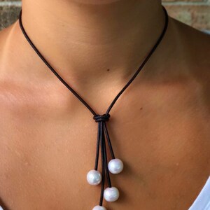 Freshwater pearl necklace, gift for her, leather and pearl necklace, pearl necklace, gift for women, leather necklace, mothers day gift image 5