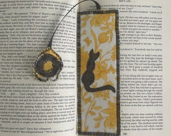 Handmade Black Cat Fabric Bookmark: Whimsical Reader Gift