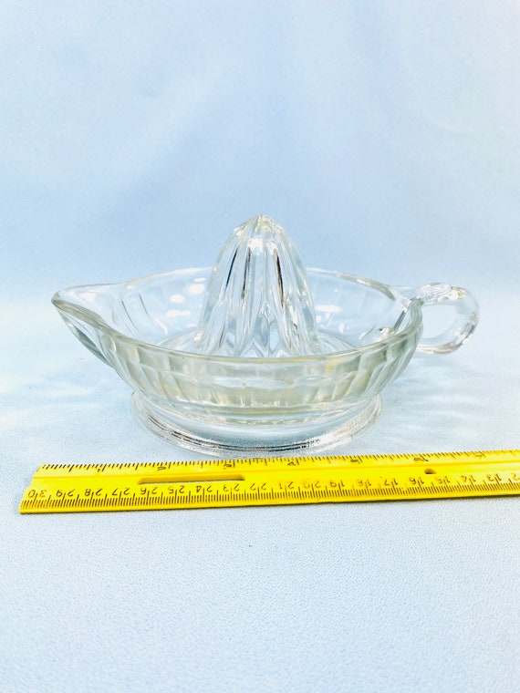Hazel Atlas Glass Juicer Reamer (SBG) Hazel Atlas Glass Juicer Reamer (SBG)