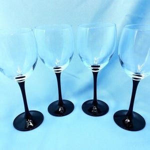 Vintage Luminarc Domino Wine Glasses - Black Stemmed 1980s Set of 4
