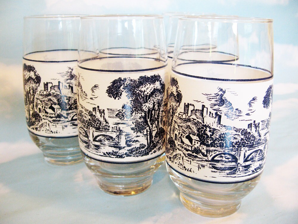 Blue and White Castle Scene Tumblers, Set of 6, 16 Oz. Water