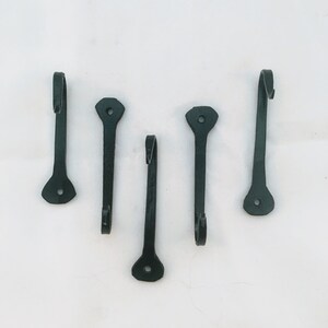 Pack of 5 Horse Shoe Nail Hooks image 3