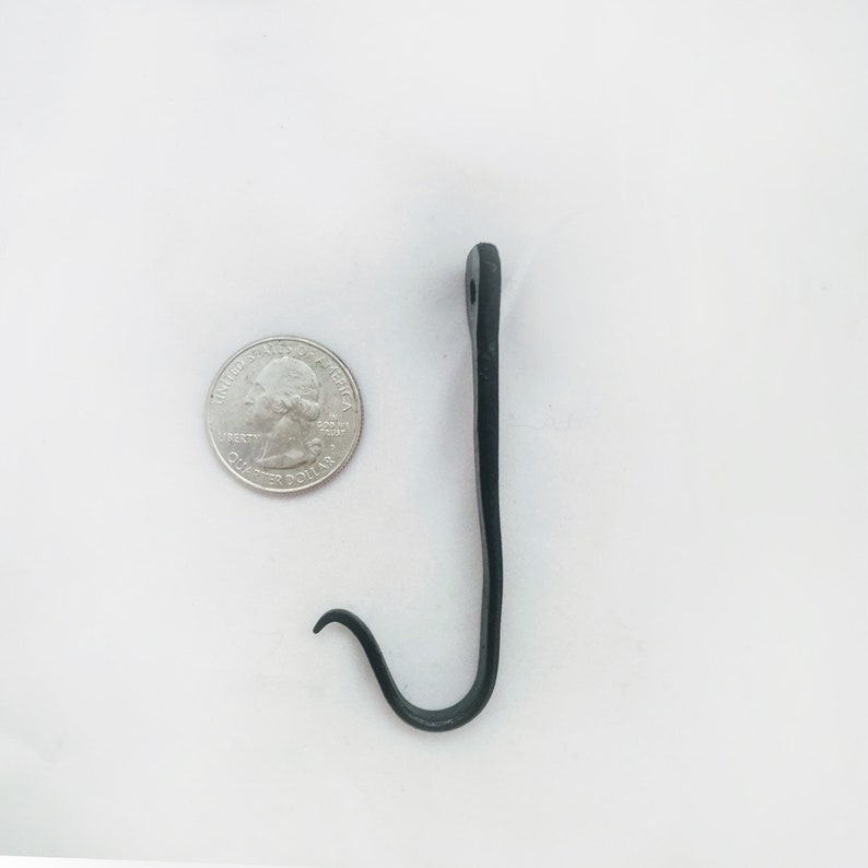 Pack of 5 Horse Shoe Nail Hooks image 5