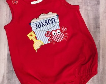 Crab and Sand bucket Baby Romper. Baby Bubble. Nautical. Boy bubble romper. Girl Bubble Romper. Summer baby outfit. Beach Outfit. Personaliz