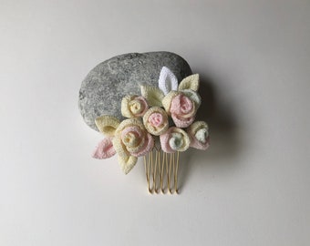 Rose Tsumami kanzashi comb TKCC2201