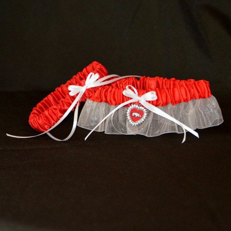 University of Arkansas Garter Set