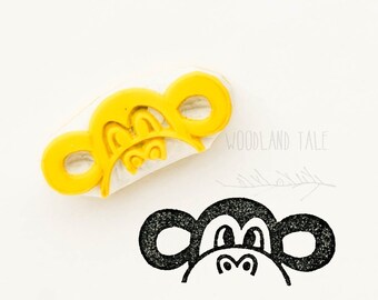 Peekaboo monkey stamp, monkey lover gift, small bullet journal stamp, cute and funny hand carved animal ink stamp, stocking stuffer