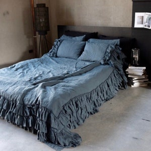 LINEN DUVET COVER. Rustic style ruffle duvet cover with triple ruffles on three sides.