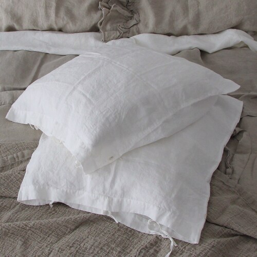 LINEN EURO SHAM With Small Ties 