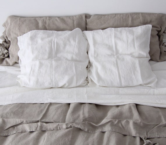 LINEN EURO SHAM With Small Ties 