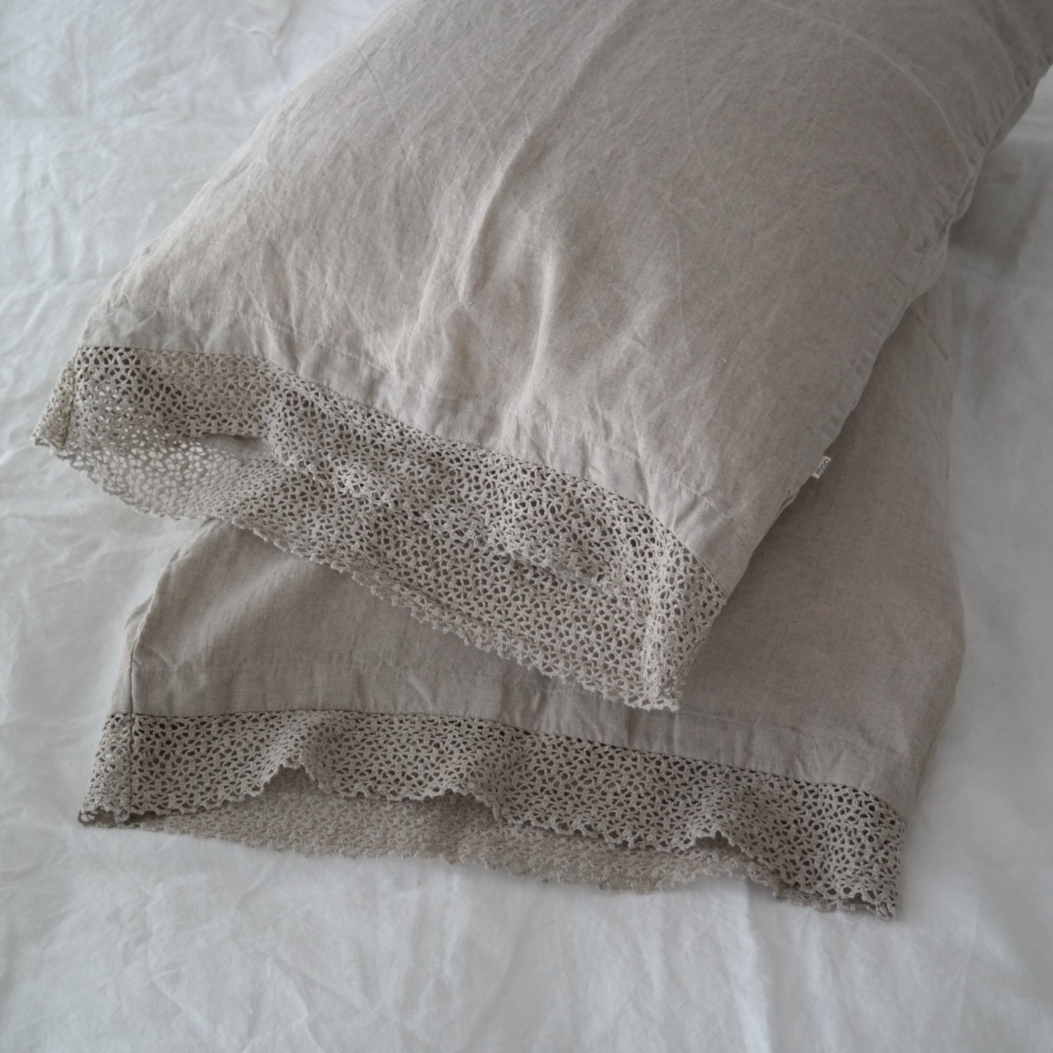 LINEN PILLOWCASE with French LACE Linen Pillowcase with natural lace on