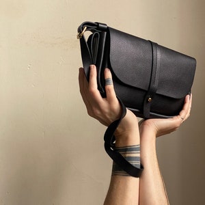 Eva Handbag, black leather bag, leather bag, black leather purse, womens black bag, black work bag, womens black bag, image 2
