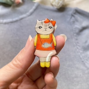 Cute Cat Handmade Clay Pin, hand painted clay pin, illustration clay pin, gift for cat lover, unique jewelry, air dry clay brooch, cute pin
