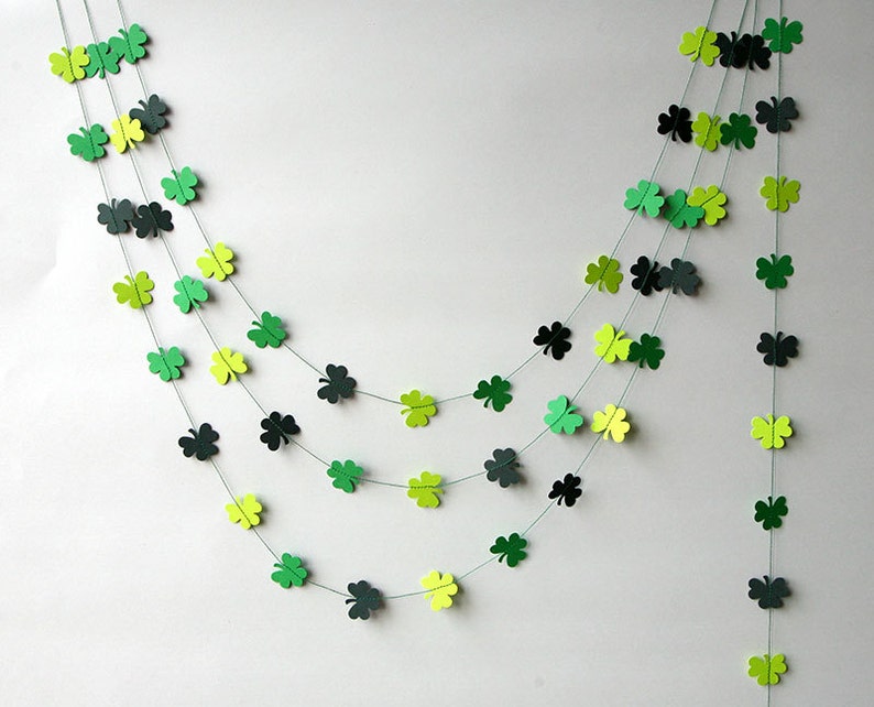 St Patricks Day garland, Clover shamrocks garland, St Patrick's Day banner, Clover decoration, Irish party decor, Irish Wedding, KH-5001 image 1