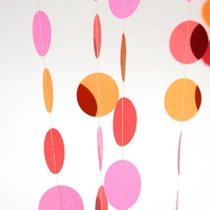 Guirlande d'anniversaire de fille, décorations de fête d'anniversaire, guirlande de sirènes, fuchsia, orange et rouge, fête d'été, guirlande de papier, salle de jeux de chambre d'enfant image 4