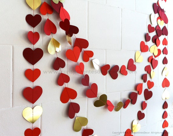 Decoración del día de San Valentín Fondo de fiesta de San Valentín  Corazones de oro rojo guirnalda de boda de papel Guirnalda de San Valentín  Decoraciones de despedida de soltera 