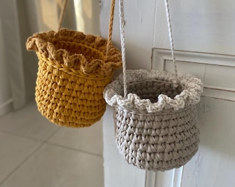 Cesto suspenso de crochê com babado, organizador de berçário em estilo campestre francês, decoração cottagecore.