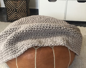 Funda para otomana, funda de ganchillo para taburete redondo, funda hecha a medida - Puf reciclado