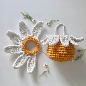Daisy Flower Wall Decor and Basket Set, Floral Nursery Decor, Botanical Baby Shower Gift, Garden Girl Handmade Gifts image 5