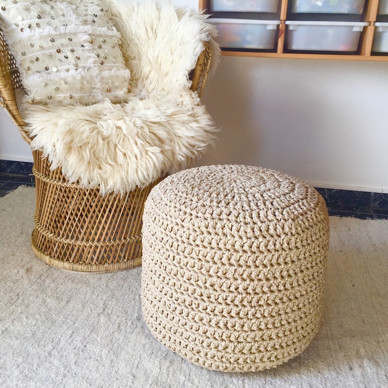 Pouf ottoman au crochet, pouf repose-pieds doré/argenté scintillant, table basse ronde, coussin pour siège de sol unique, cadeau chic pour une nouvelle maison image 1