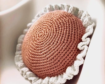 Almofada redonda com borda franzida, almofadas decorativas exclusivas em crochê, estilo cottagecore para decoração de casa.