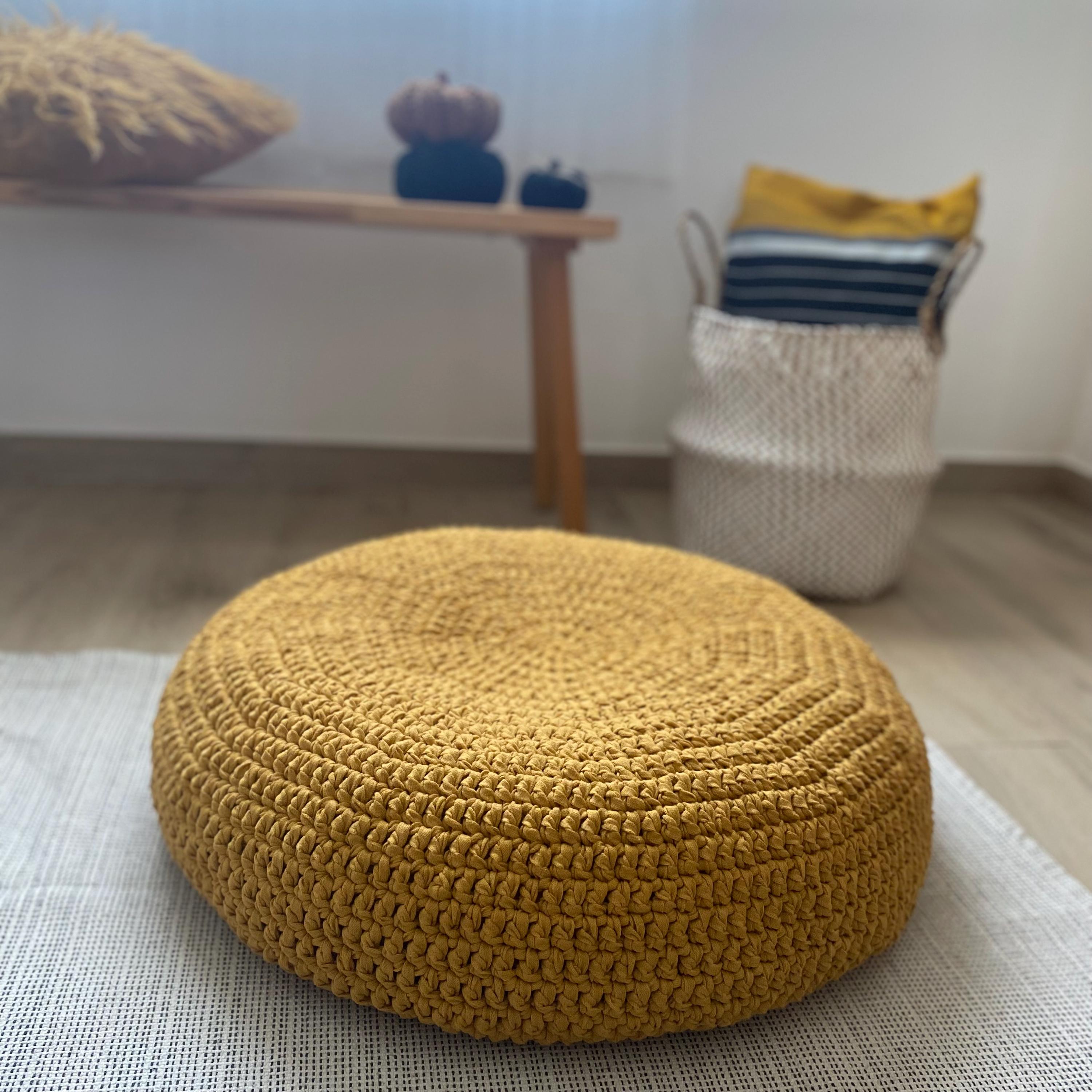 かぎ針編みのIKEA Alsedaスリップカバー、ハンドメイドスツール