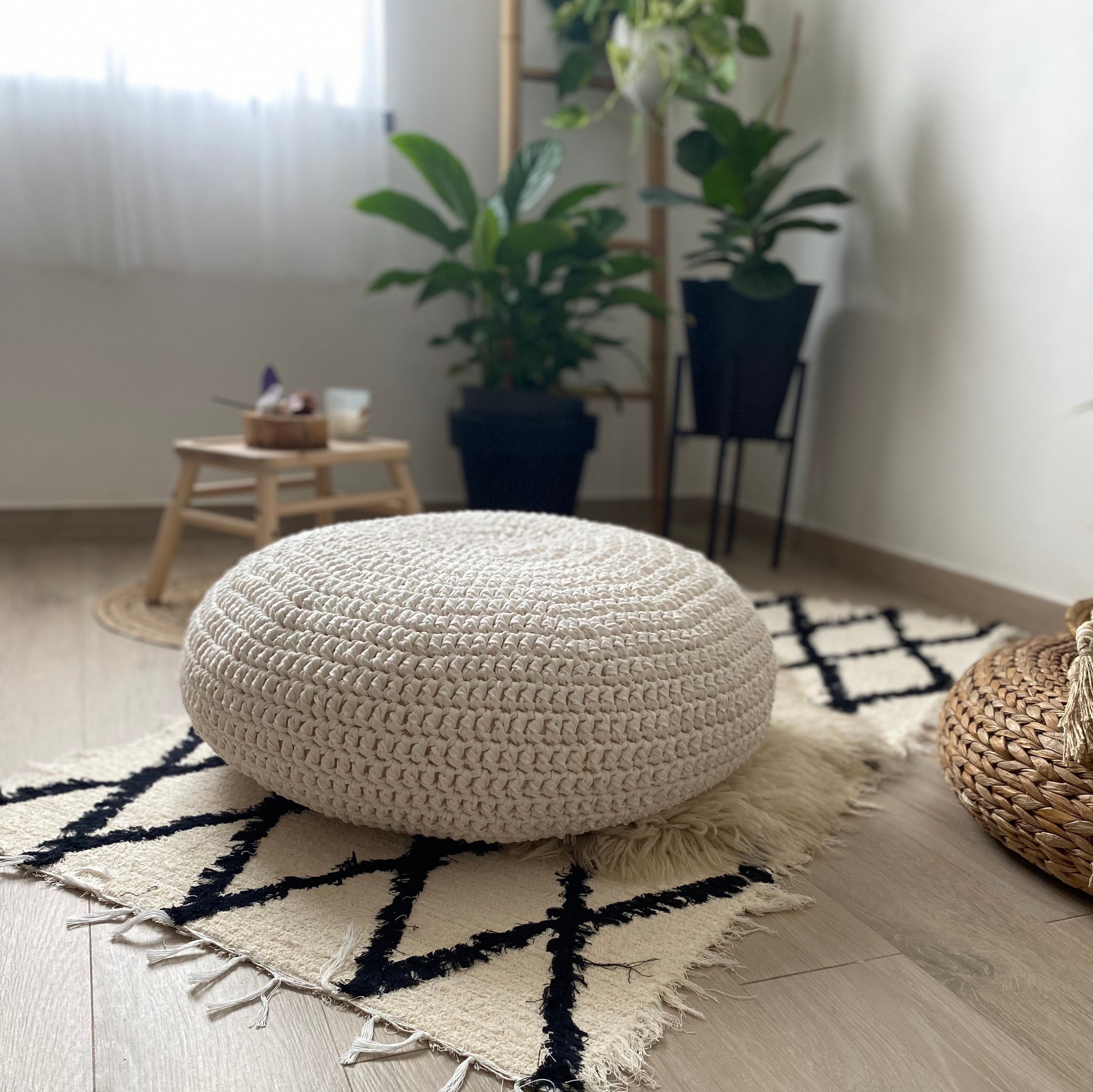 Crochet Snake Seat Cushion, Chair Cushion – GoldenLucyCrafts